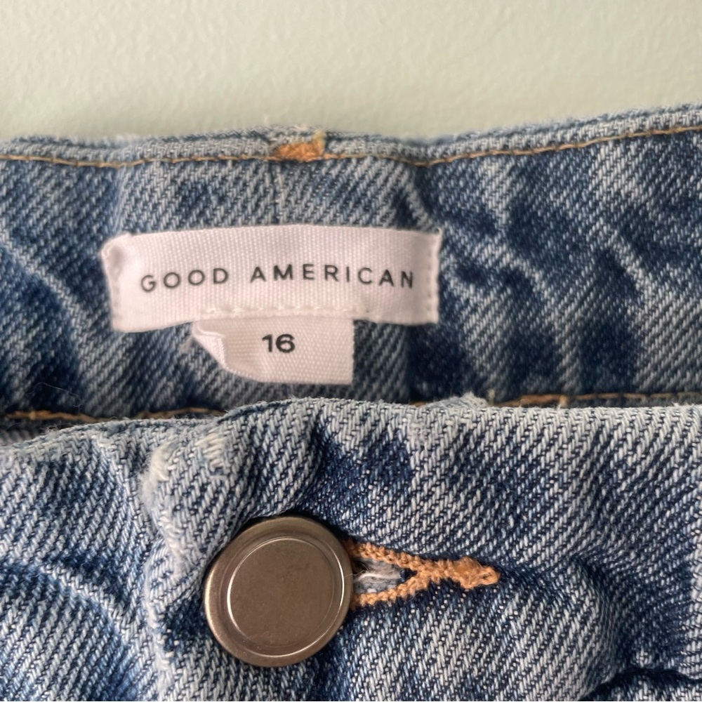 NWT Good American Good Boy Distressed High Rise Jean SN: GB050T Indigo Size 16 - Picture 7 of 17